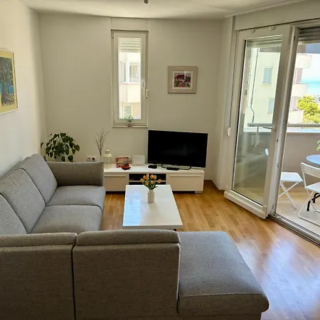 Antonijas Sunny Apartman