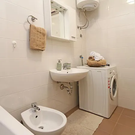 Antonijas Sunny Apartman