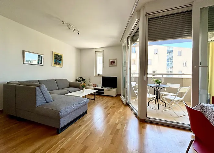 Antonijas Sunny Apartment *