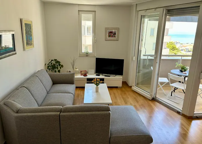 Antonijas Sunny Apartment